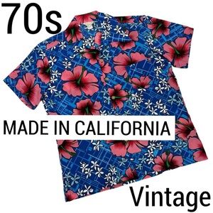 Vintage 1970s Floral Hawaiian Shirt size Medium MADE IN CALIFORNIA